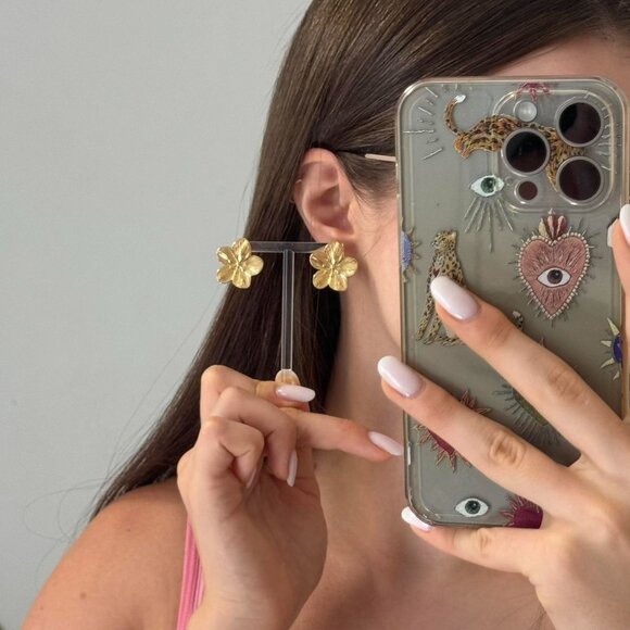 SKU:0291 Delicate golden flowers earrings material stainless steel 18k+ gift box - Picture 5 of 5